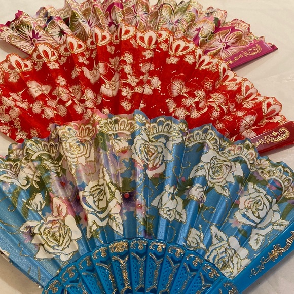 3 hand fans - Picture 5 of 11